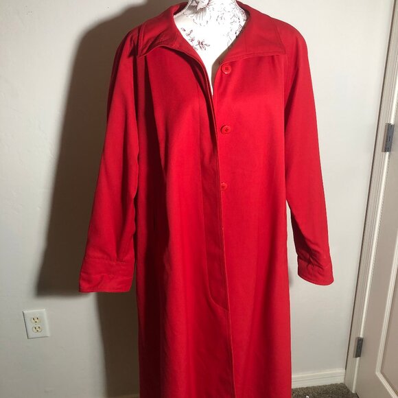 Vintage Vibrant Red Raincoat with Chic Gold Buttons - Stay Stylish & Dry! - Picture 7 of 14